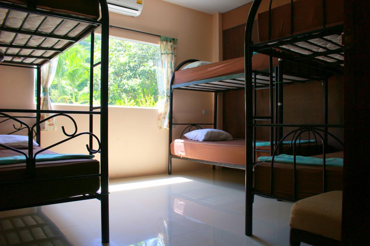 Love Station Hostel Baan Tai Exterior foto